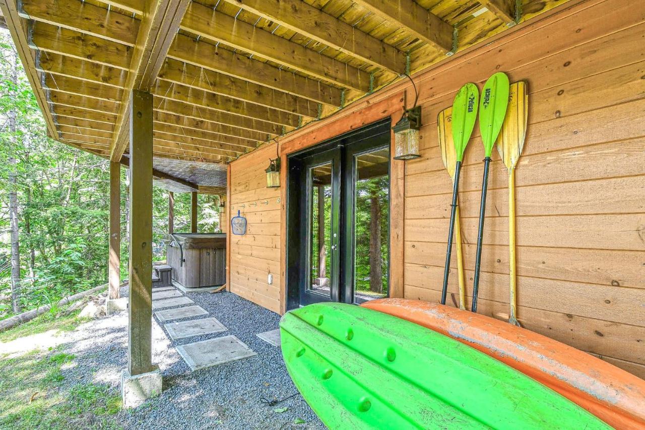 Brown Bear Lodge Brownsburg Exterior photo