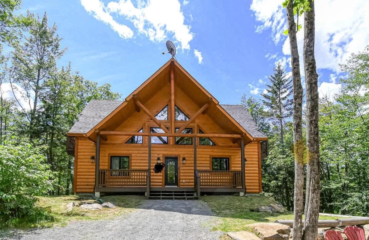 Brown Bear Lodge Brownsburg Exterior photo